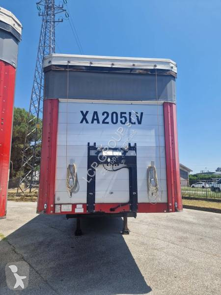 نصف مقطورة Schwarzmüller s1
