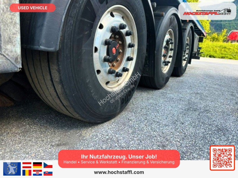 نصف مقطورة Schwarzmüller J - Serie