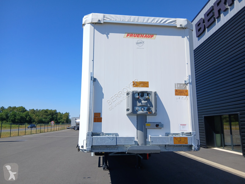 نصف مقطورة Fruehauf
