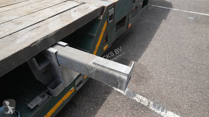 نصف مقطورة Broshuis 3 axle semi low loader...