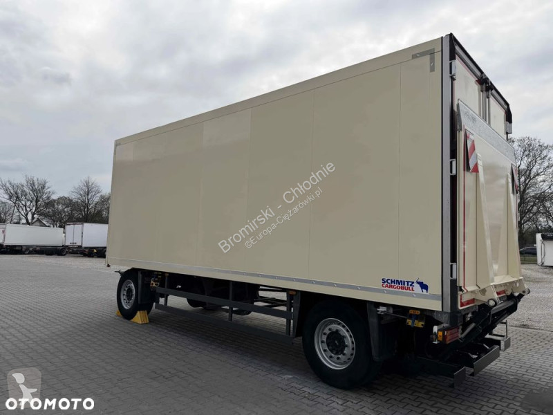 مقطورة Schmitz Gotha  CHŁODNIA THERMO KING SLX...