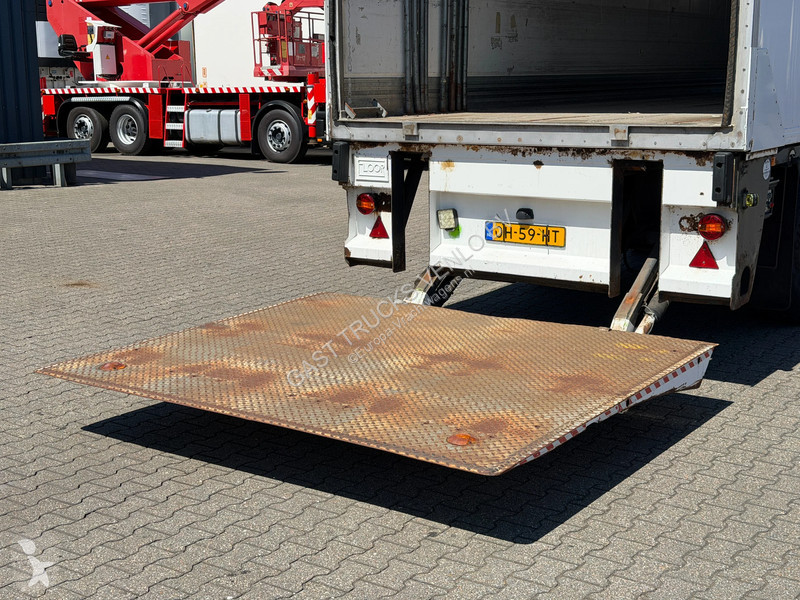 نصف مقطورة Floor Closed Box / Stuur-As /...