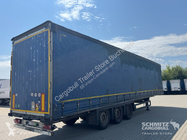 نصف مقطورة Schmitz Cargobull Curtainsider Mega