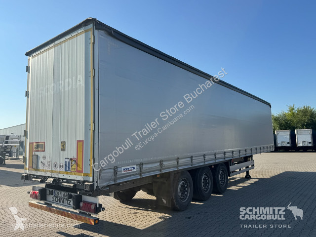 نصف مقطورة Schmitz Cargobull Curtainsider Standard