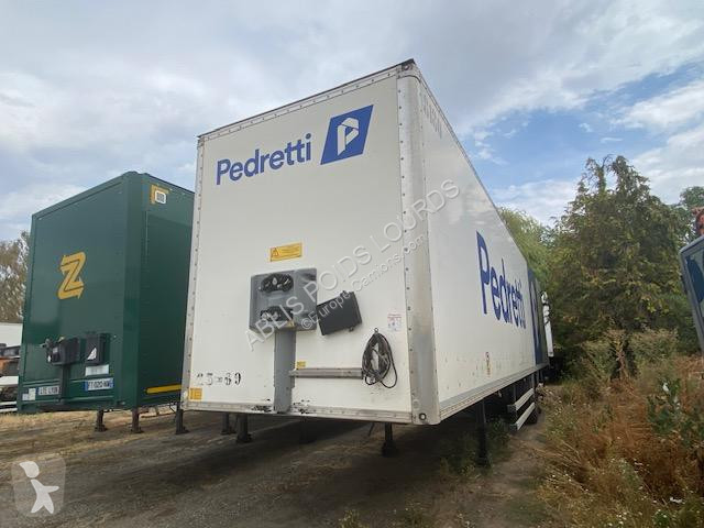 نصف مقطورة Fruehauf