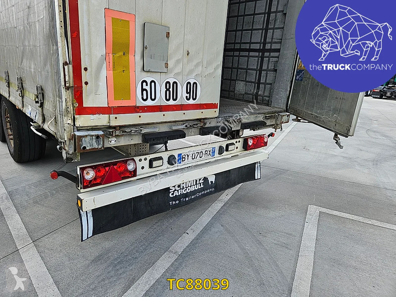 نصف مقطورة Schmitz Cargobull