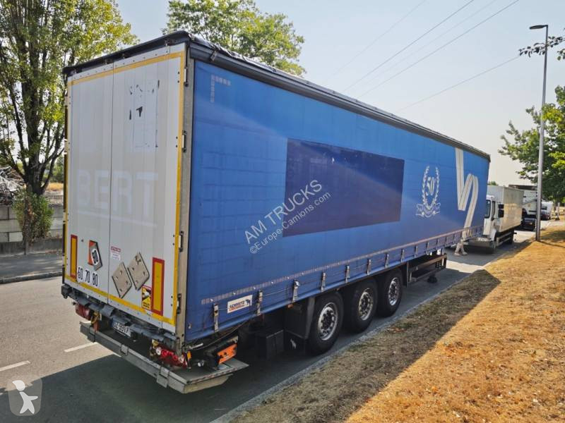 نصف مقطورة Schmitz Cargobull SCB*3T