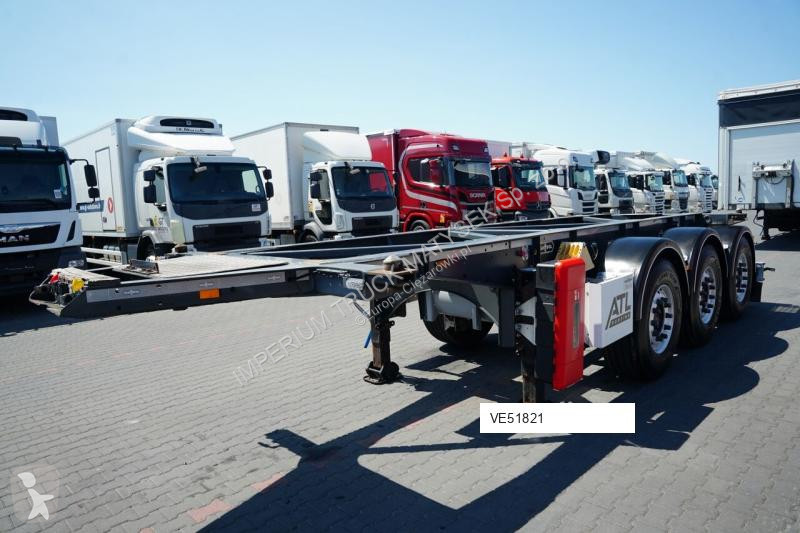 Полуремарке Van Hool NACZEPA PODKONTENEROWA /...
