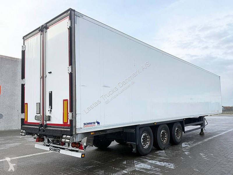 نصف مقطورة Schmitz Cargobull Refrigerated...