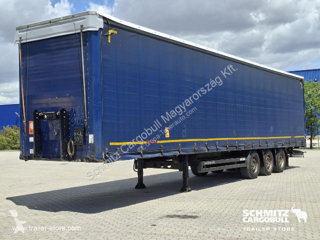 نصف مقطورة Kögel Curtainsider Mega