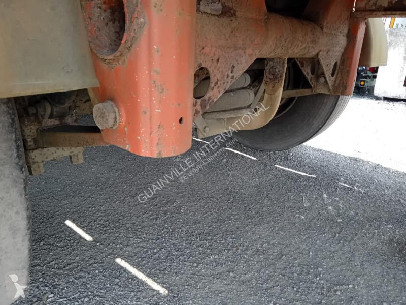 نصف مقطورة Fruehauf