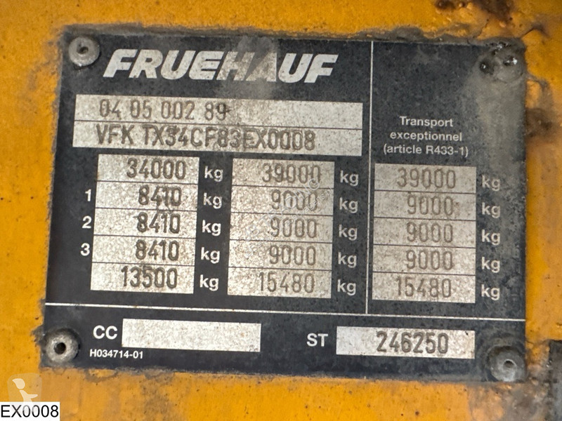 نصف مقطورة Fruehauf Tautliner