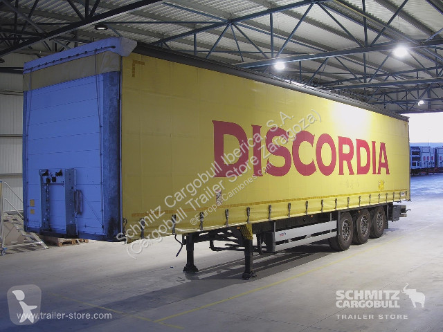 نصف مقطورة Schmitz Cargobull Curtainsider Standard