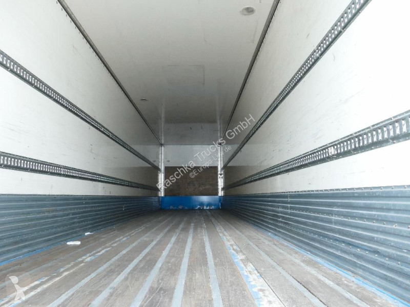 Полуприцеп Fruehauf Koffer
