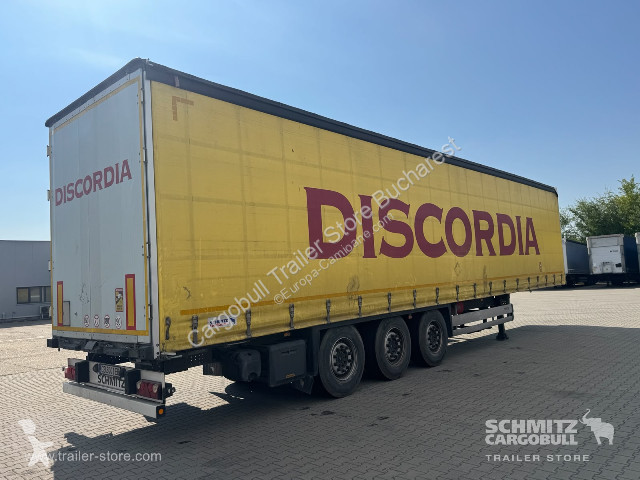 نصف مقطورة Schmitz Cargobull Curtainsider Standard