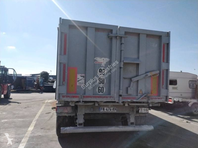 Benalu  semi-trailer