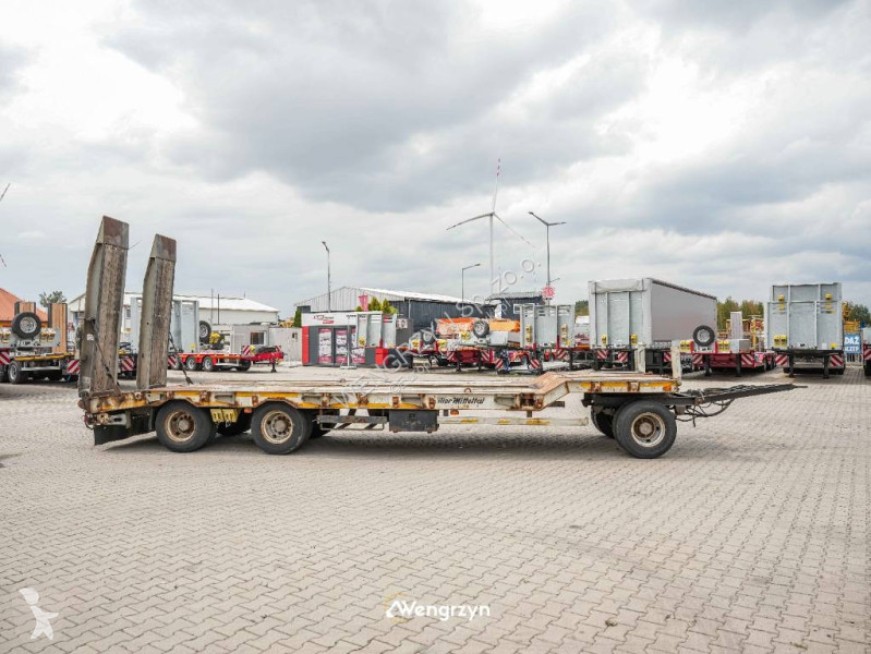 T 3 Profi 30 Najazdy hydrauliczne semi-trailer