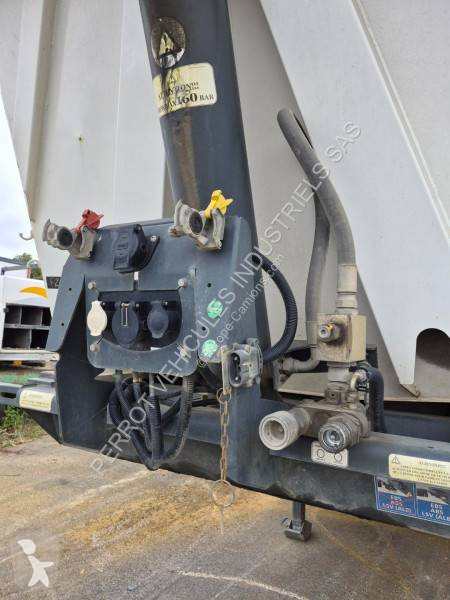 Oplegger TecnoKar Trailers 3 ESSIEUX