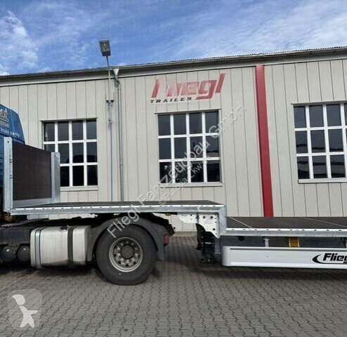 Трал Fliegl 3-Achs Jumbo Plateau