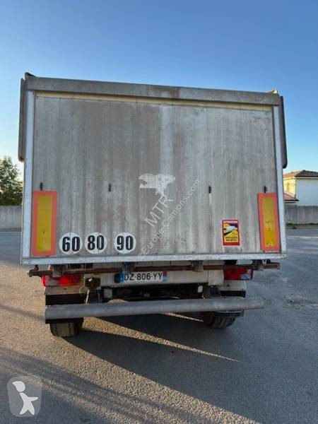 Напівпричіп Benalu