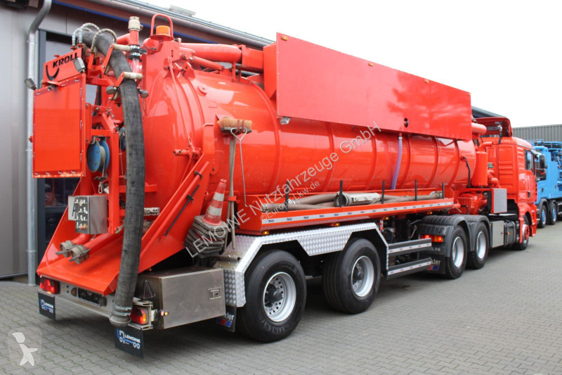 Vrachtwagencombinatie MAN 2-Achs Hellmers 26m3...