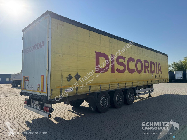 Félpótkocsi Schmitz Cargobull Curtainsider...