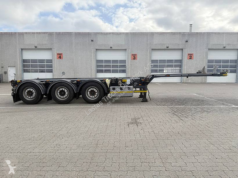 Полуприцеп  TRAILER 3 axle Container chassis /...