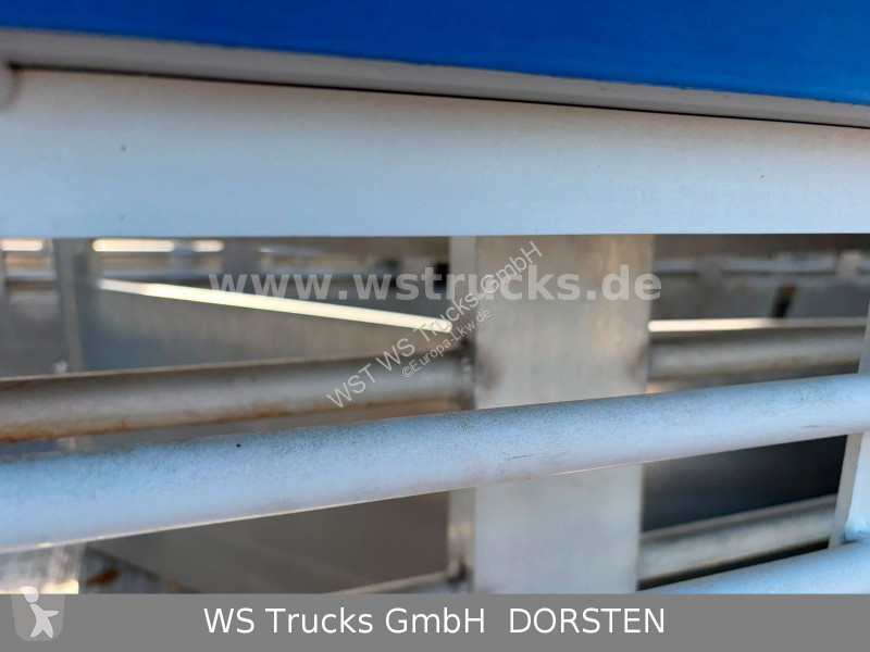 Semitrailer  Finkl  3 Stock Hubdach Typ 2...