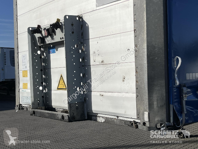 نصف مقطورة Schmitz Cargobull Curtainsider Mega...