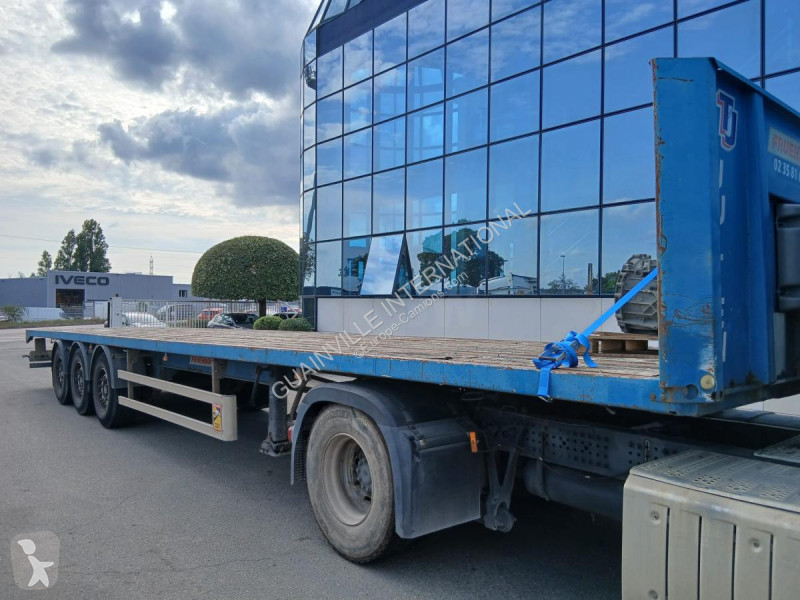 نصف مقطورة Fruehauf