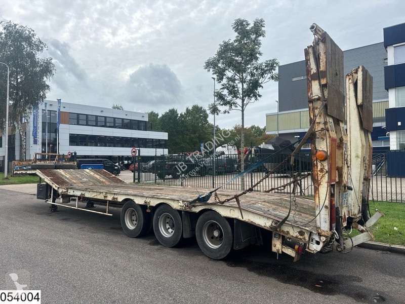 Semirremolque ACTM Lowbed Hydro, Steel suspension