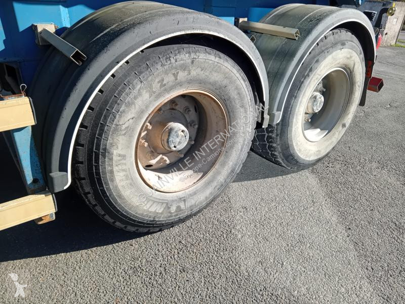 نصف مقطورة Fruehauf