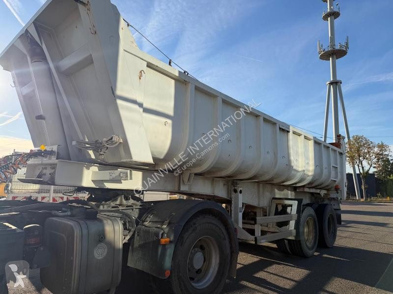 Fruehauf  semi-trailer