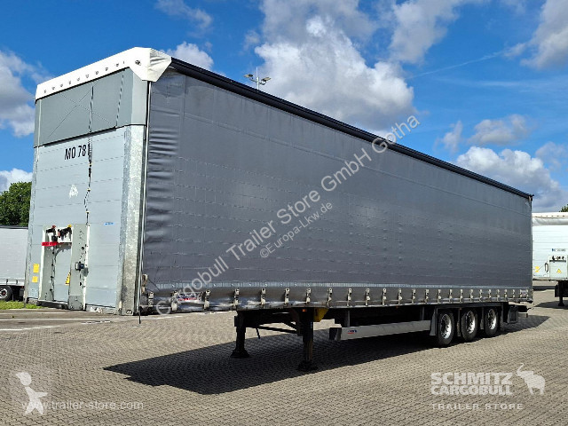 Schmitz Cargobull Curtainsider Mega Getränke...