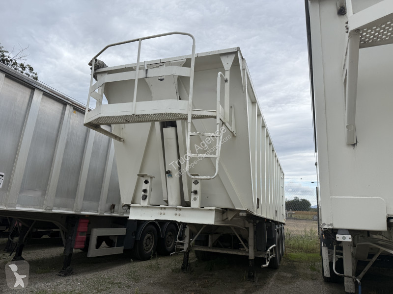 Fruehauf  semi-trailer