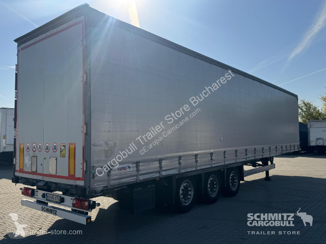 Oplegger Schmitz Cargobull Curtainsider Mega