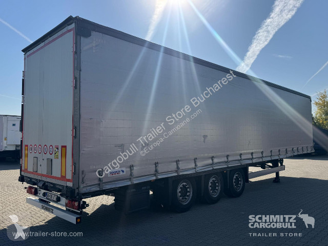 Oplegger Schmitz Cargobull Curtainsider Mega
