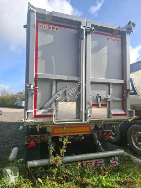 Kempf SKM39-3 AK semi-trailer