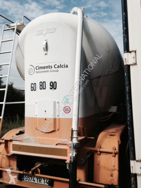 Semitrailer Spitzer
