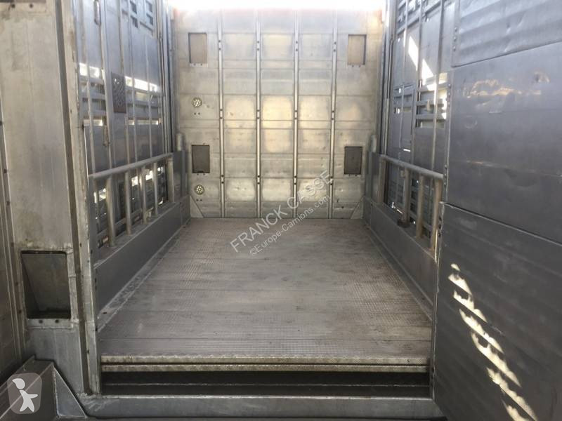 Semitrailer Pezzaioli 3 étages - 2 compartiments
