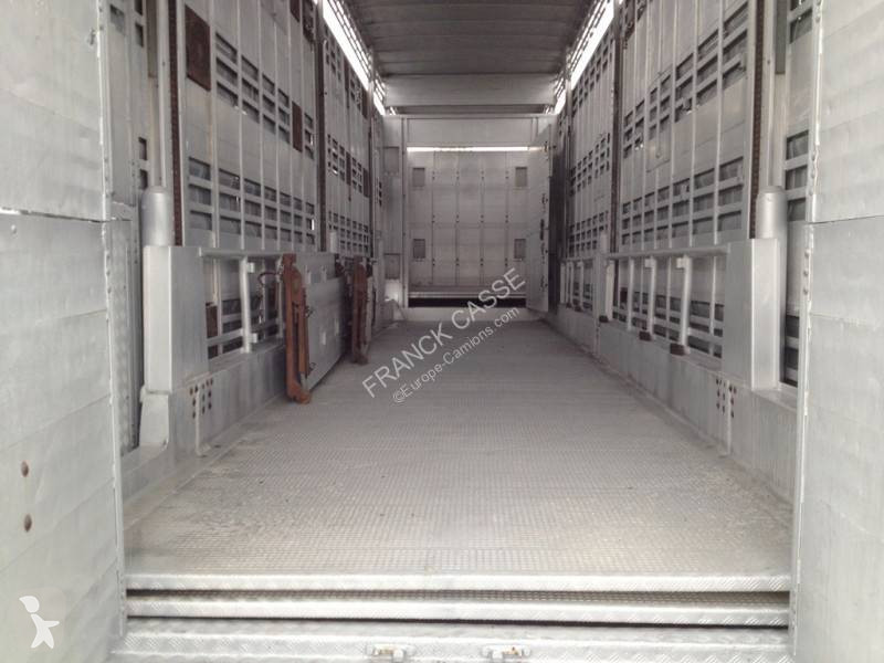 Semitrailer Pezzaioli 3 étages - 2 compartiments