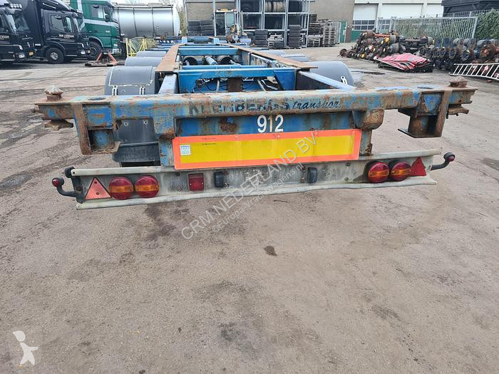 Semiremorca Fliegl 3 AXLE CONTAINER CHASSIS 40...