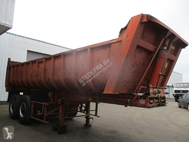 Oplegger Fruehauf D33C , 2 axle , Steel tipper...