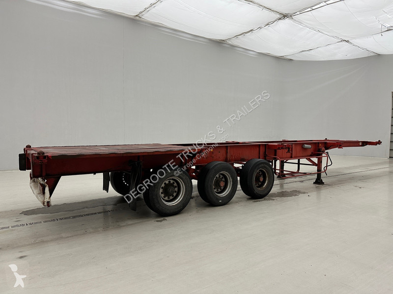 Semiremorca Titan Skelet 20-30-40 ft