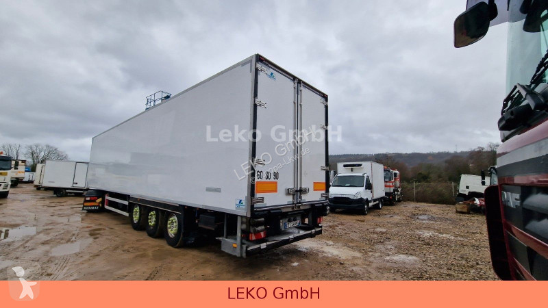 نصف مقطورة Fruehauf Frigo Semi 38T Vector 1850...