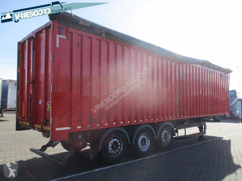 Semiremorca Benalu bencere / 70 m3