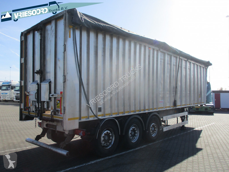 Semiremorca Benalu bencere / 67 m3