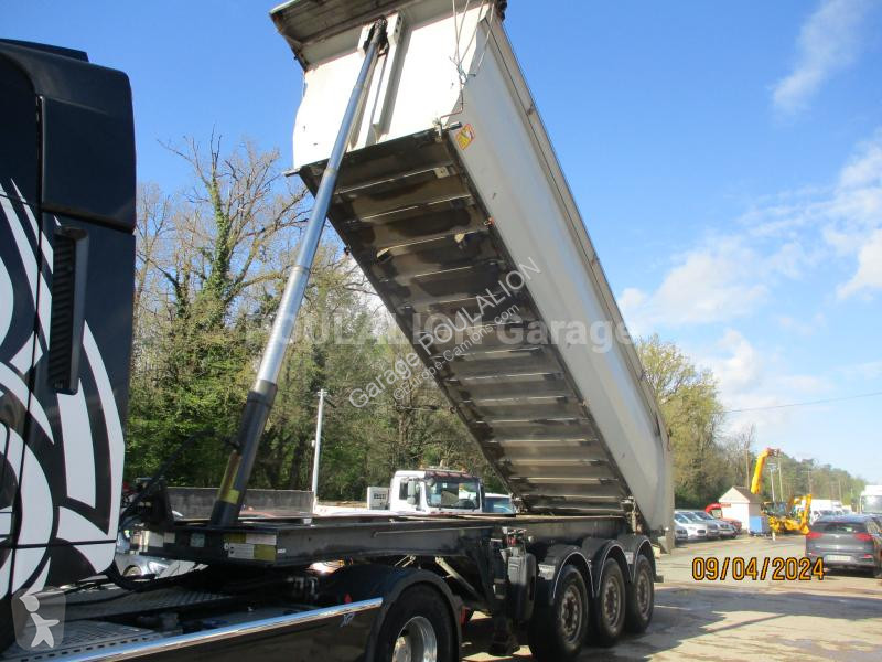 Semitrailer Stas