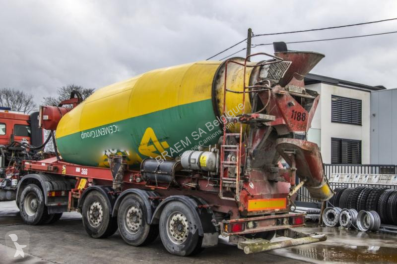 نصف مقطورة Liebherr  LIEBHERR BETON...