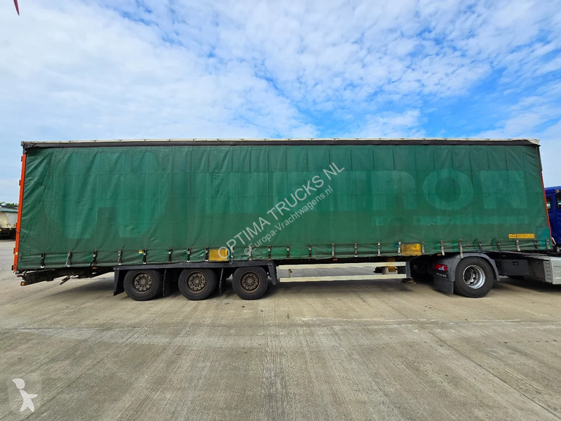 Semi remorque Schmitz Cargobull / HUBDACH /...